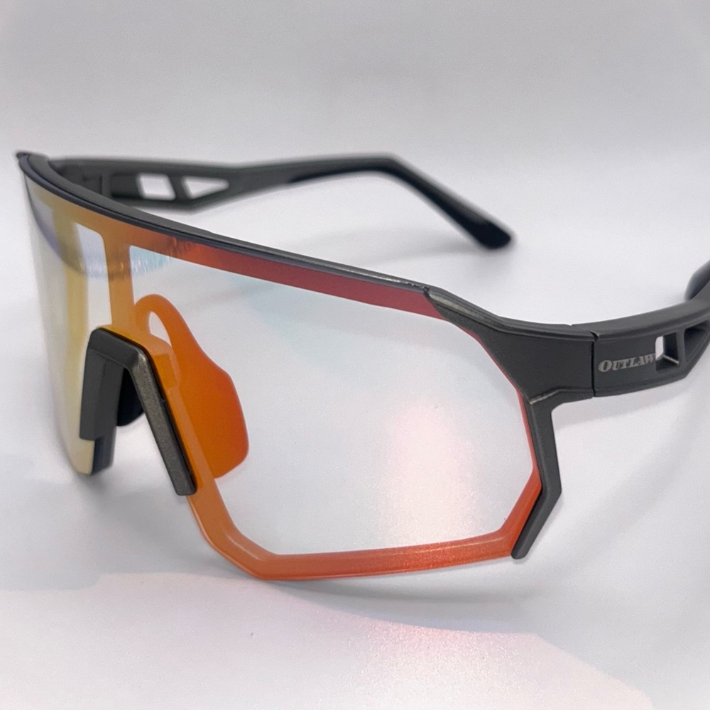 Outlaw Photochromic Tour Glasses